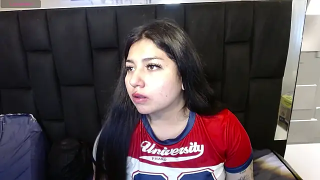 Snapshot of sweety_ashly chatting on October 5, 3:11 am sweety ashly online show from October 5, 3:11 am
