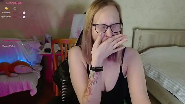 Agatha Mott online show from November 2, 3:21 am