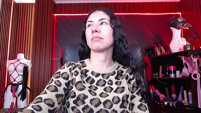 XiaQueen online show from September 20, 8:40 pm