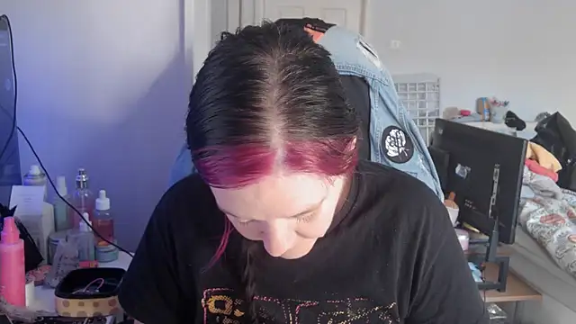 Snapshot of AureliaXOX chatting on October 15, 9:56 am AureliaXOX online show from October 15, 9:56 am