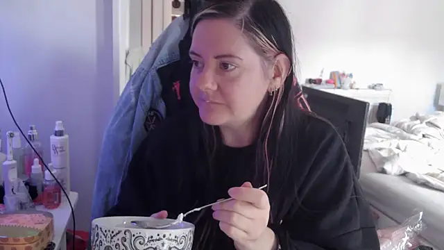 Snapshot of AureliaXOX chatting on September 25, 9:19 am AureliaXOX online show from September 25, 9:19 am