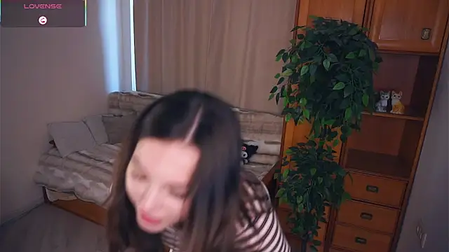 EleneBrach online show from September 15, 6:11 am