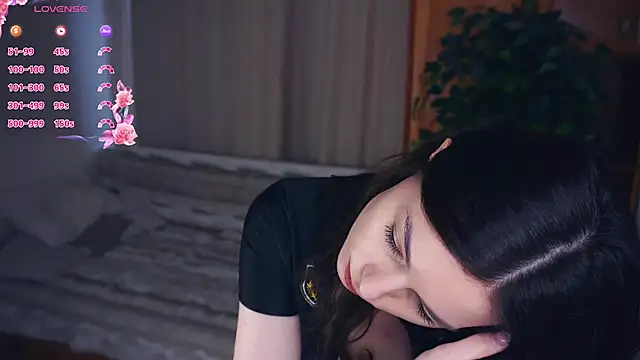 EleneBrach online show from October 22, 6:18 am