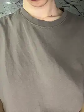 Celine Roxelle online show from December 4, 5:57 pm