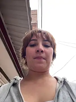 Maggie Geller online show from December 17, 9:19 pm