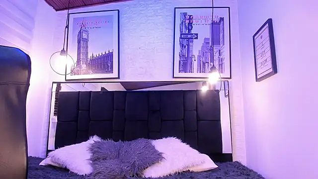 tylla  online show from October 21, 4:16 am