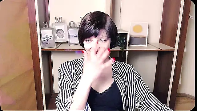  AngeliaFlow  online show from April 7, 8:16 am