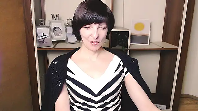  AngeliaFlow  online show from April 4, 9:52 am