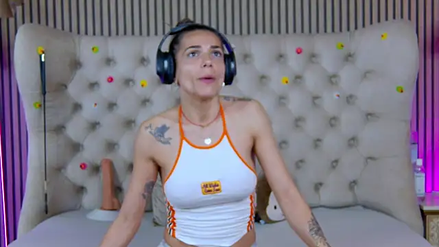 PlayfulShow online show from April 13, 3:46 pm