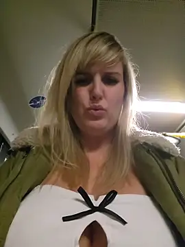 Sexybiene969 online show from October 28, 5:08 pm