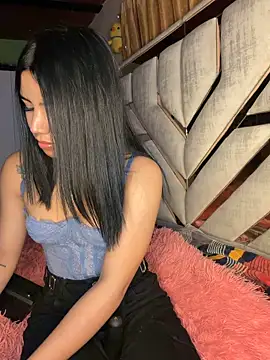 Laura-Khalifa online show from February 2, 7:40 am