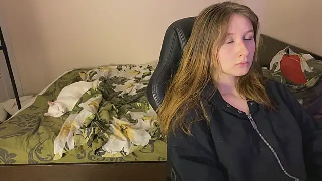 Sabrinaanddaniel online show from October 27, 6:46 pm