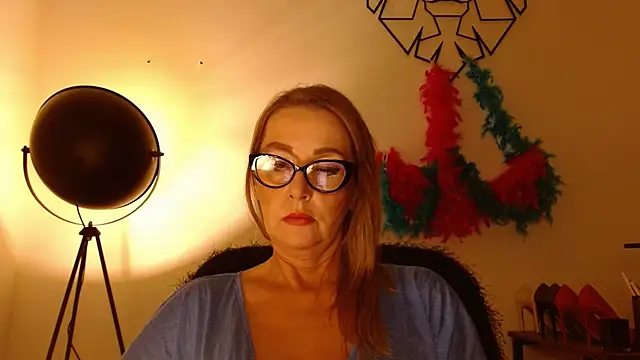 leaxSTAR online show from July 15, 2:22 pm