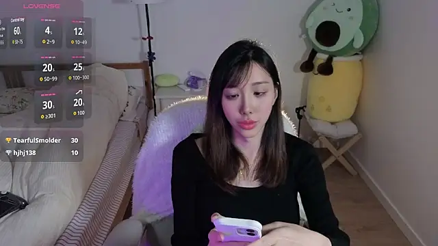 joycemilka online show from April 8, 12:40 pm