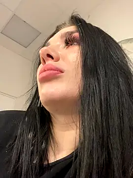 MaeveMoon online show from November 28, 8:12 pm