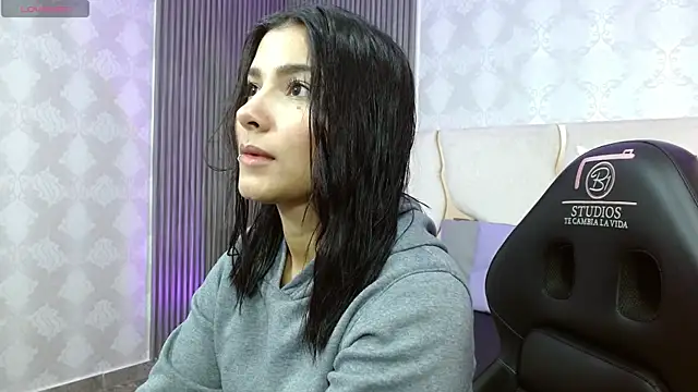 Snapshot of Gaby_tay1 chatting on October 5, 3:22 am Gaby tay1 online show from October 5, 3:22 am