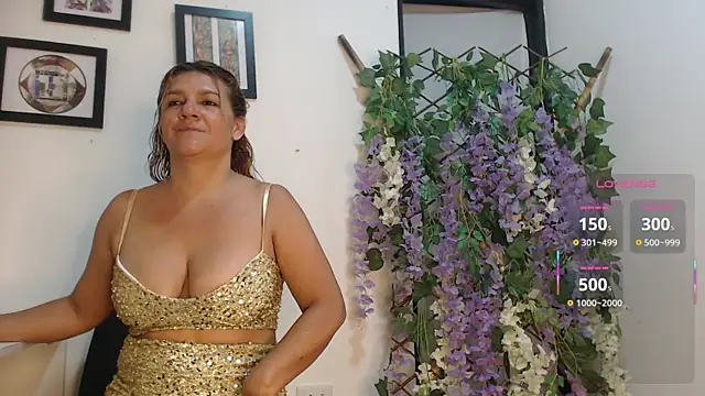 StephyJones1 online show from July 9, 10:44 pm
