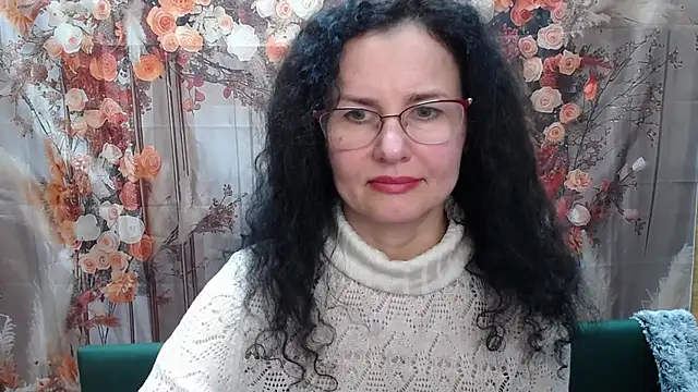 Miroslava Happi online show from April 10, 6:30 am