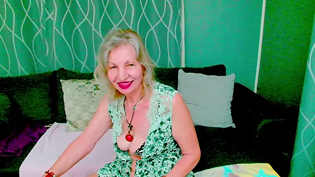 Snapshot of adeleadison chatting on October 14, 7:27 pm adeleadison online show from October 14, 7:27 pm