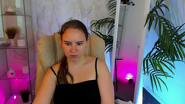 Lika 0ne online show from July 28, 12:01 pm
