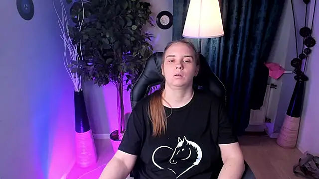 Lika 0ne online show from April 26, 2:48 pm