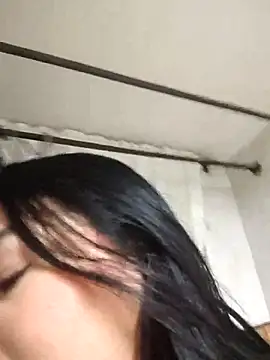 Snapshot of nikki_grey chatting on October 20, 12:46 am nikki grey online show from October 20, 12:46 am