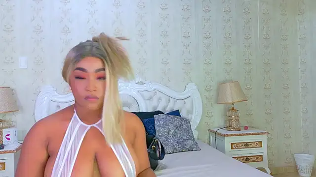 TianahGlow online show from October 8, 8:02 pm