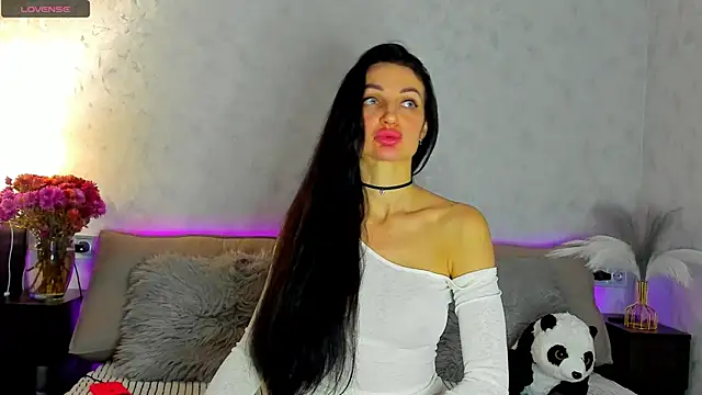 Tina Mart online show from November 11, 8:39 pm