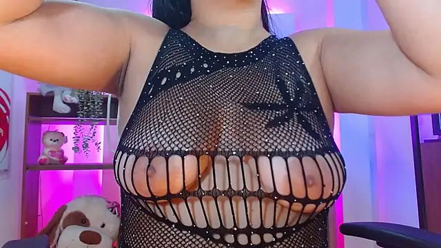 Snapshot of emily_jewell1 chatting on September 18, 11:09 am emily jewell1 online show from September 18, 11:09 am