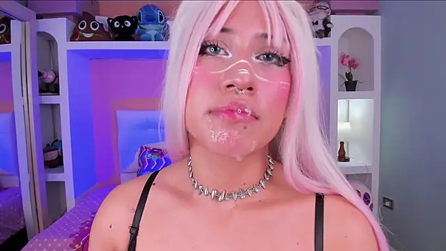 miss   megan online show from November 20, 6:20 pm