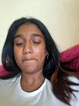 indianpink lips online show from September 24, 11:20 am