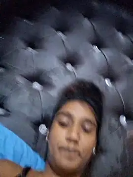 indianpink lips online show from March 29, 4:28 pm