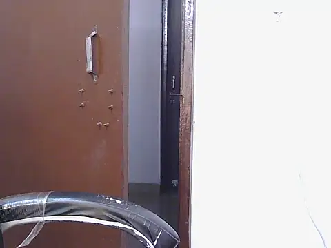 Riyaa Kaur online show from December 17, 5:22 am