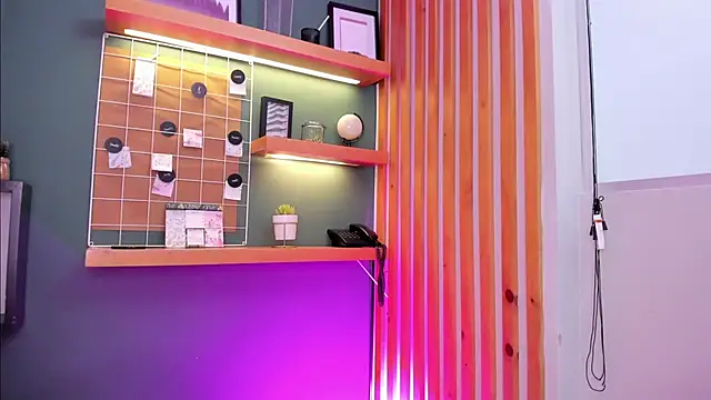 Bella walker  online show from November 20, 8:10 pm