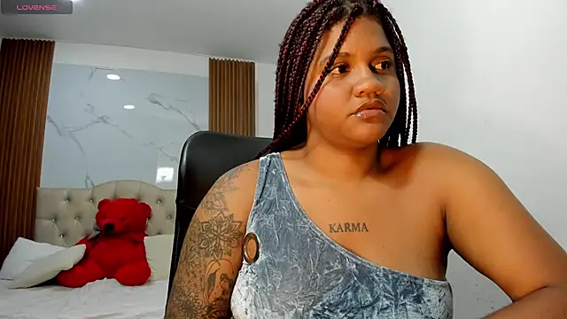 ZahraRose online show from March 11, 10:23 pm