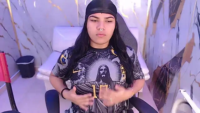 Snapshot of melany_rouse18 chatting on September 10, 1:00 pm melany rouse18 online show from September 10, 1:00 pm