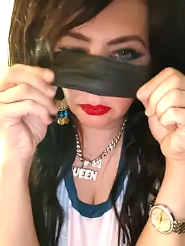 EgyptianMilf2025 online show from May 31, 6:09 pm