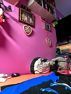 sexymelli18 online show from November 13, 7:57 pm