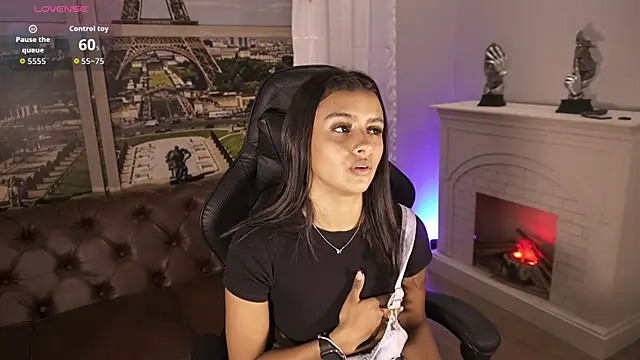 katia foxxx  online show from June 12, 5:43 pm