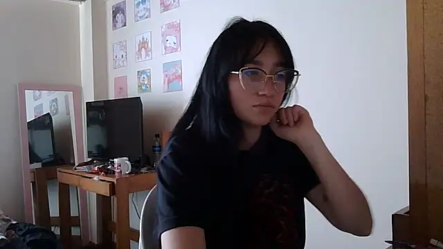 Arielle lov online show from November 11, 7:55 pm