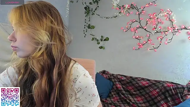 boozekirs  online show from October 22, 3:11 am