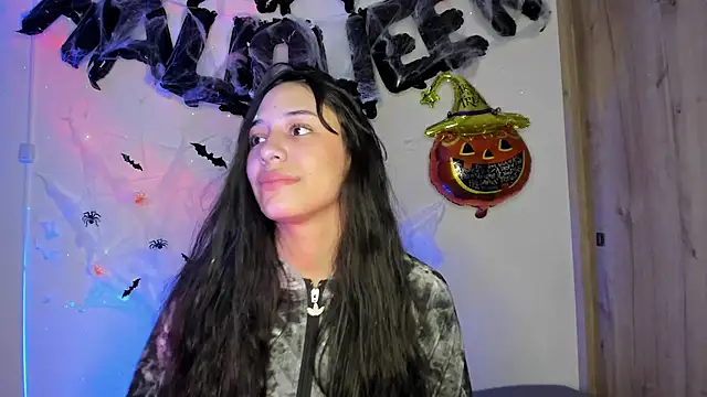 TANIA 06 online show from November 1, 1:59 pm