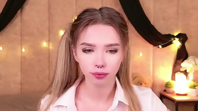 Sierra Fane online show from November 22, 10:51 am