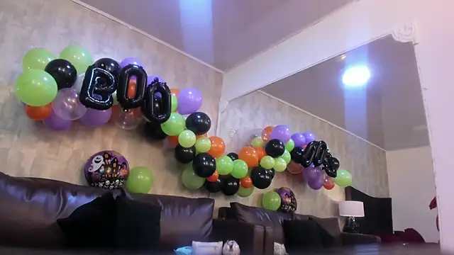 NahomyCarther online show from October 30, 4:04 am