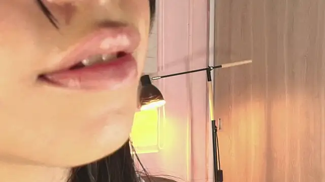 emily sweett24 online show from October 18, 1:36 pm