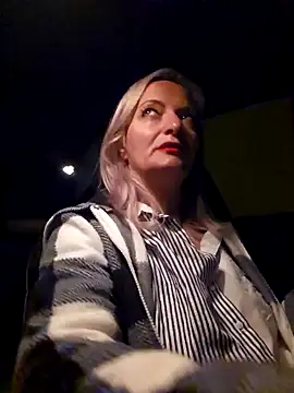 LadyTouch online show from April 8, 7:27 pm