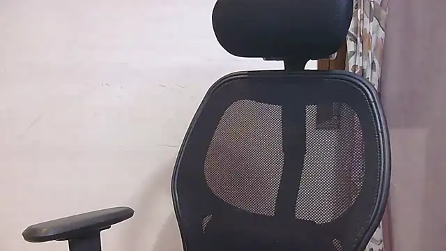 MilkyQueen69 online show from January 7, 11:35 am