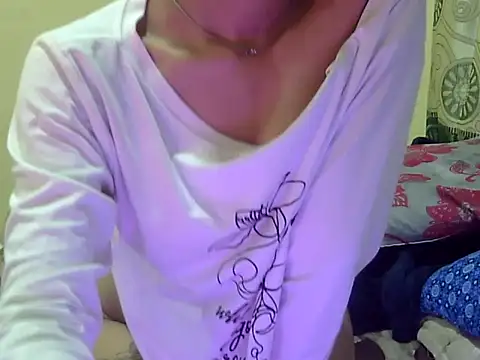 Snapshot of _luckylips chatting on October 22, 6:02 pm luckylips online show from October 22, 6:02 pm