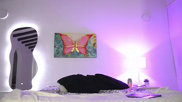 Snapshot of gala_monroe chatting on September 10, 1:44 pm gala monroe online show from September 10, 1:44 pm