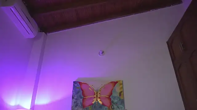 Snapshot of gala_monroe chatting on October 3, 12:21 pm gala monroe online show from October 3, 12:21 pm